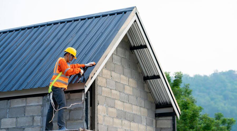 Professional metal roof installation in Fonda, IA